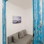 Corrado Caldera Apartamento *