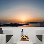 Corrado Caldera Fira (Santorini)