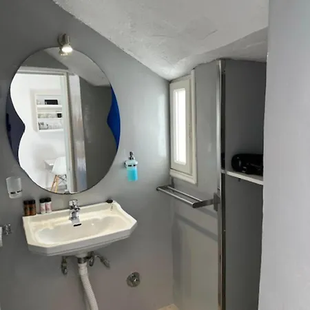 卡尔德拉科拉多公寓 *