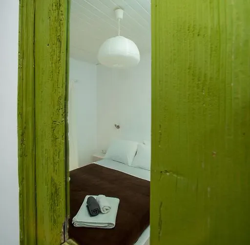 卡尔德拉科拉多公寓 *