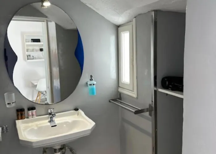 卡尔德拉科拉多公寓 *