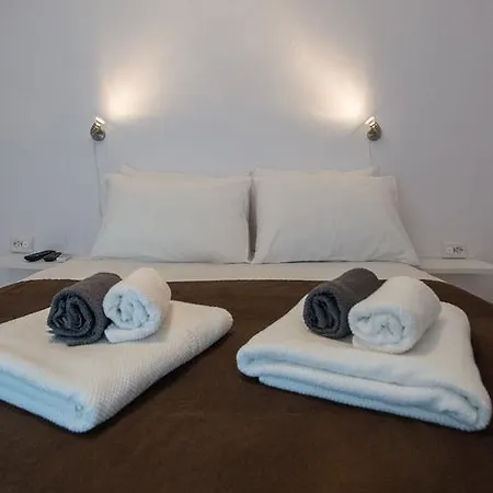 Corrado Caldera Apartment Fira (Santorini)