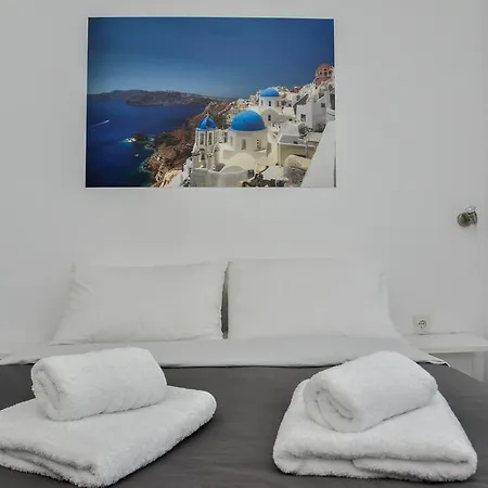 Corrado Caldera * Fira (Santorini)